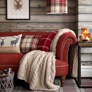 Red-Tartan-and-Chunky-Knit-Throw-Living-Room-Country-Homes-and-Interiors-Housetohome